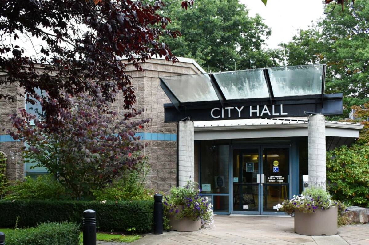 Pitt Meadows city hall recruiting residents for committees